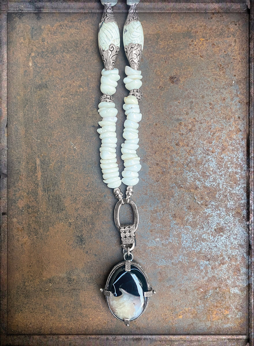 Ethno Kette Muschelscheiben Weiß Boho-Perlen 105 cm Lang Achat-Anhänger 925 Sterling Silber Unikat