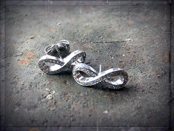 Ohrstecker Infinity Liegende Acht Pavé-Zirkonia Weiß Sterling Silber Rhodiniert 2 cm