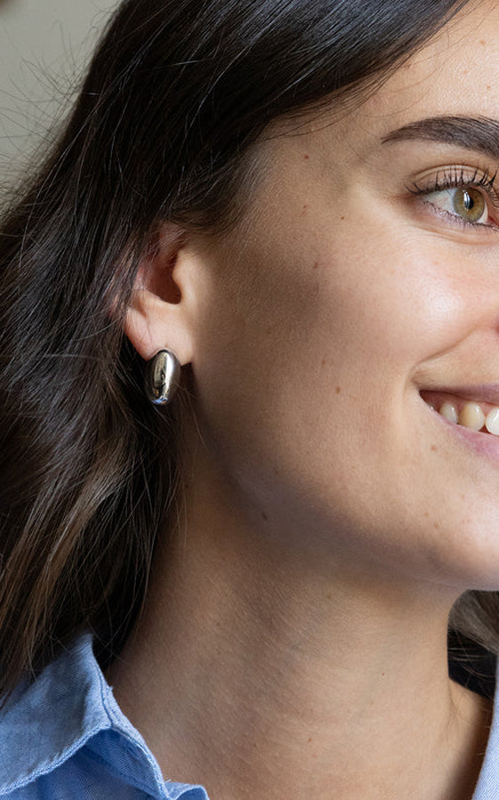 ZAG Bijoux Kleine Halbcreolen Breit Leicht Edelstahl Silber Model