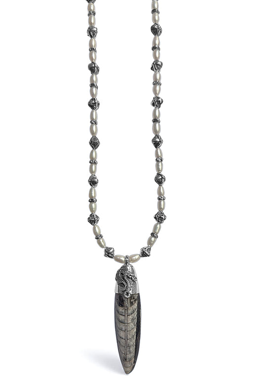 Elfcraft Kette Weiße Perlen Sterling Silber Orthoceras Fossil Anhänger Drachenfassung Unisex