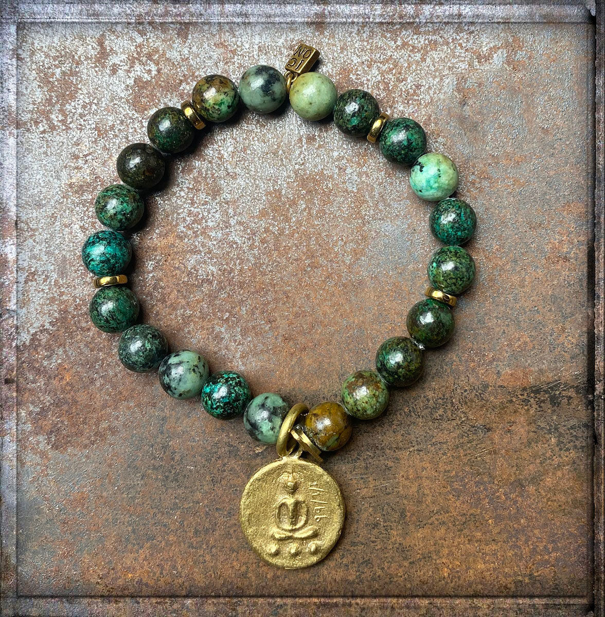 ICON Design Living Armband Buddha-Anhänger Shanti Gold Plattiert Afrikanischer Türkis Dehnbar