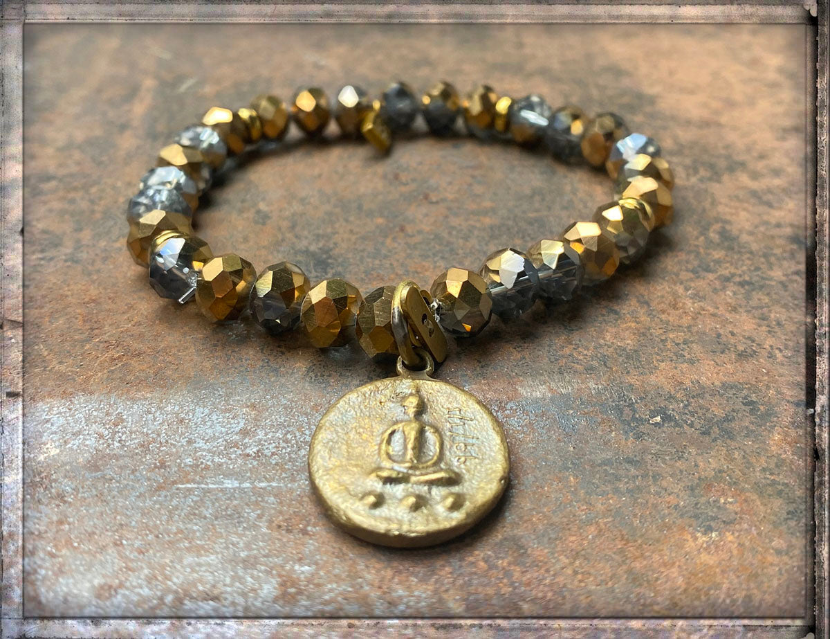 ICON Design Living Buddha-Armband Kristallperlen Facettiert Roséfarben Grau Amulett Vergoldet Dehnbar