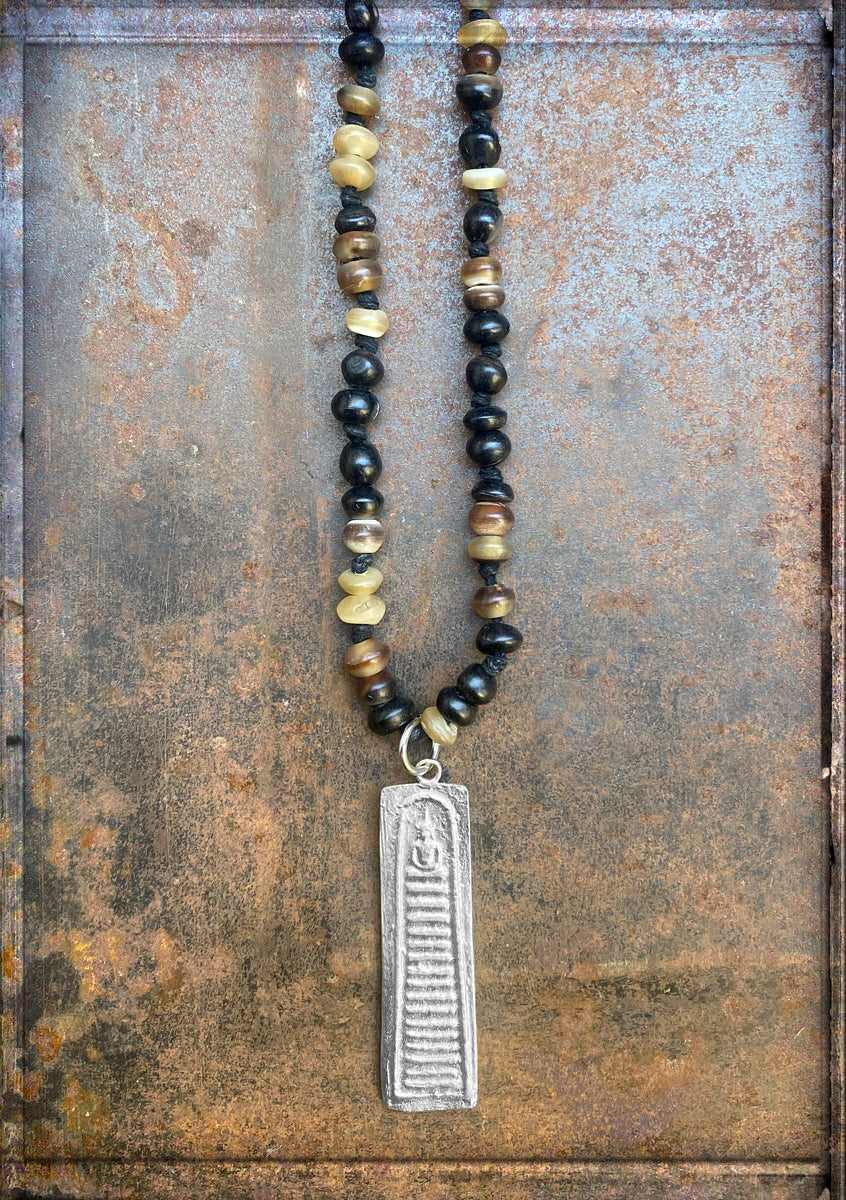 ICON Design Living Buddhakette Amulett Länglich Horn-Perlen 120 cm Lang