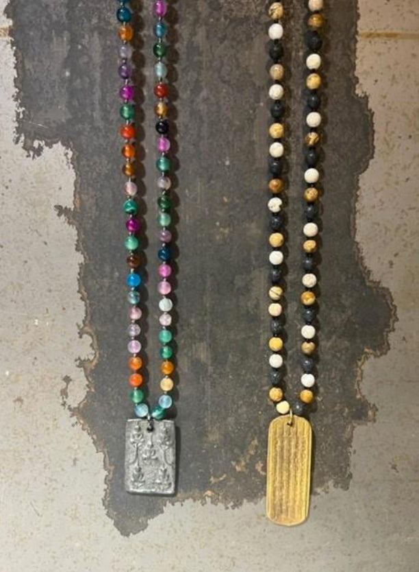 ICON Design Living Buddhaketten Amulett Eckig Achat Bunt Multicolor Lava Howlith Jaspis Unisex