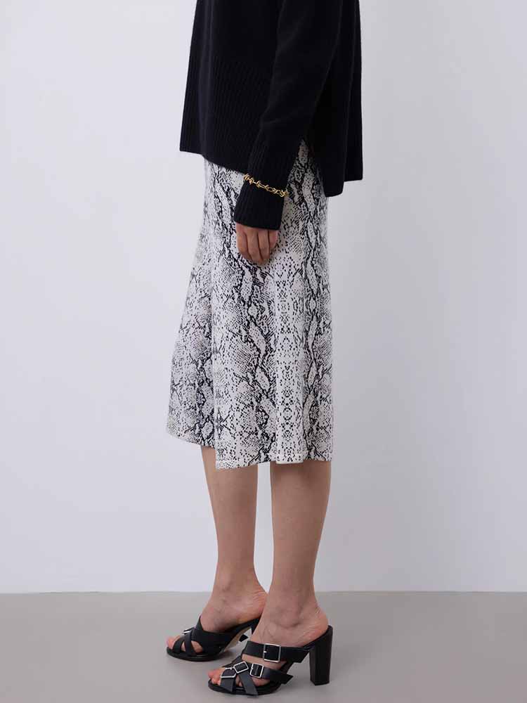 Notshy Kaschmir Bermuda-Hose Joanna Python-Print 100% Kaschmir Elastischer Bund Leichte A-Linie Model 4