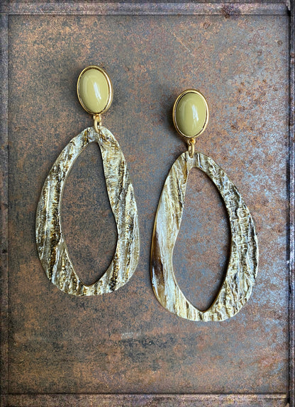 Justwin Ohrringe Statement Hornoptik Resin Gold Plattiert
