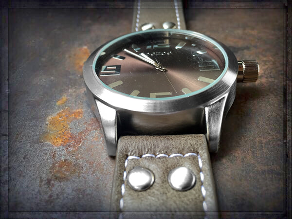 OOZOO Uhr Braun Edelstahlgehäuse Lederarmband Große Ziffern 51 mm 46 mm C1014 C1064