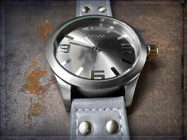 OOZOO Uhr Grau Edelstahlgehäuse Lederarmband Große Ziffern 51 mm 46 mm