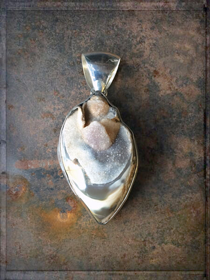 Anhänger Chalcedon Muschel 925 Sterling Silber Unikat