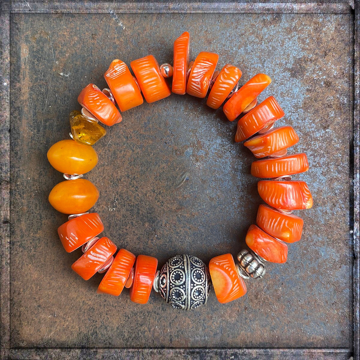 Armband Bambuskoralle Orange Coral Resinperlen Bernstein 925 Sterling Silber Dehnbar Unikat