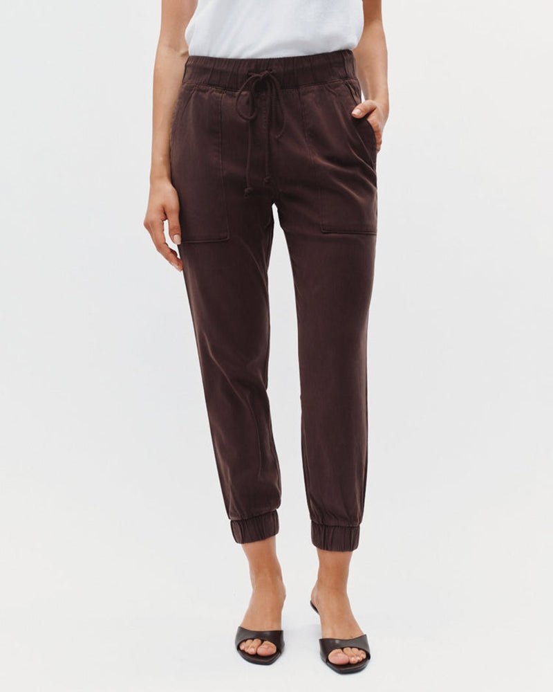 Bella Dahl Hose Pocket Jogger Soft Touch TENCEL™ Mix Chestnut Brown Braun Model 3