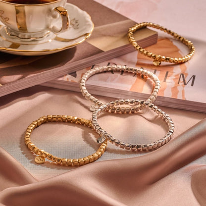 Biba Armband Cube Gold Silber Plattiert Dehnbar Nickelfrei Logoanhänger
