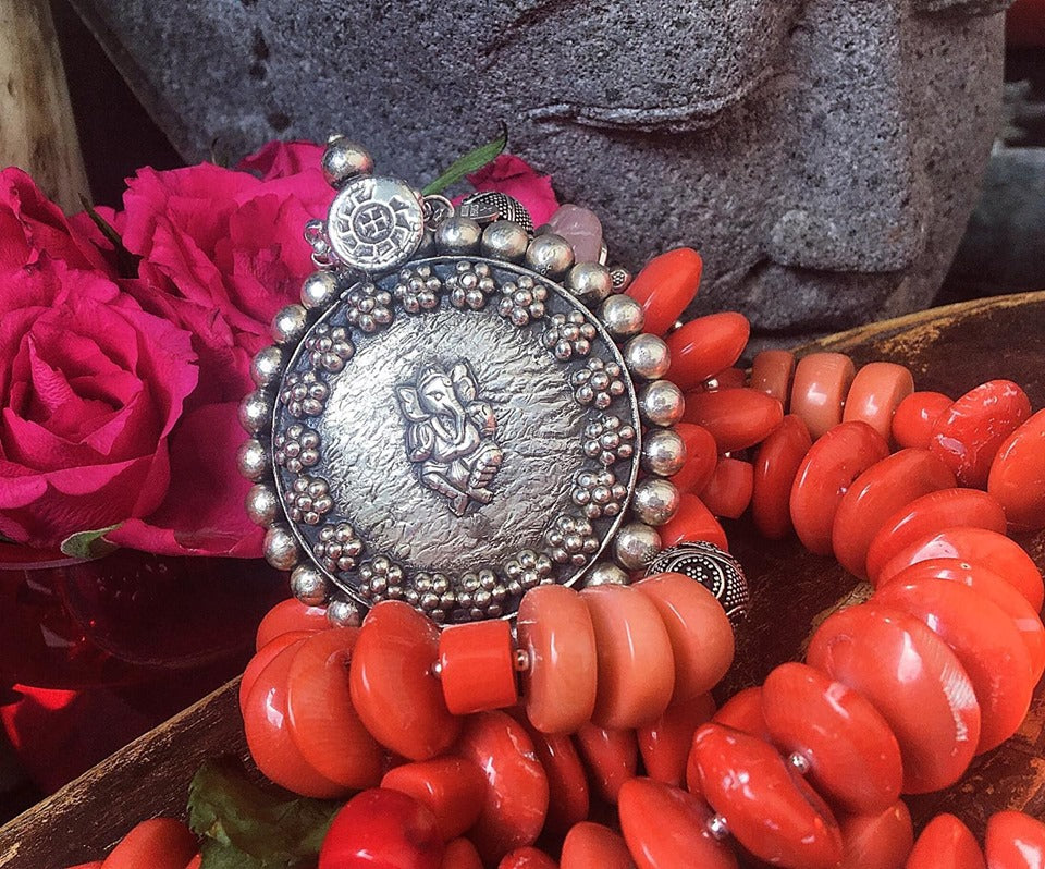 Kette Bambuskoralle Coral Ganesha-Anhänger Silber Unikat