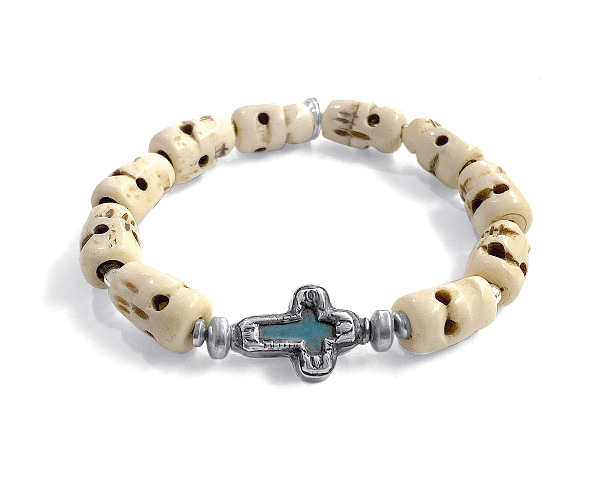 Ethno Armband Bone-Perlen Skull-Motive Kreuz Howlith Türkis 925 Sterling Silber Dehnbar Unikat