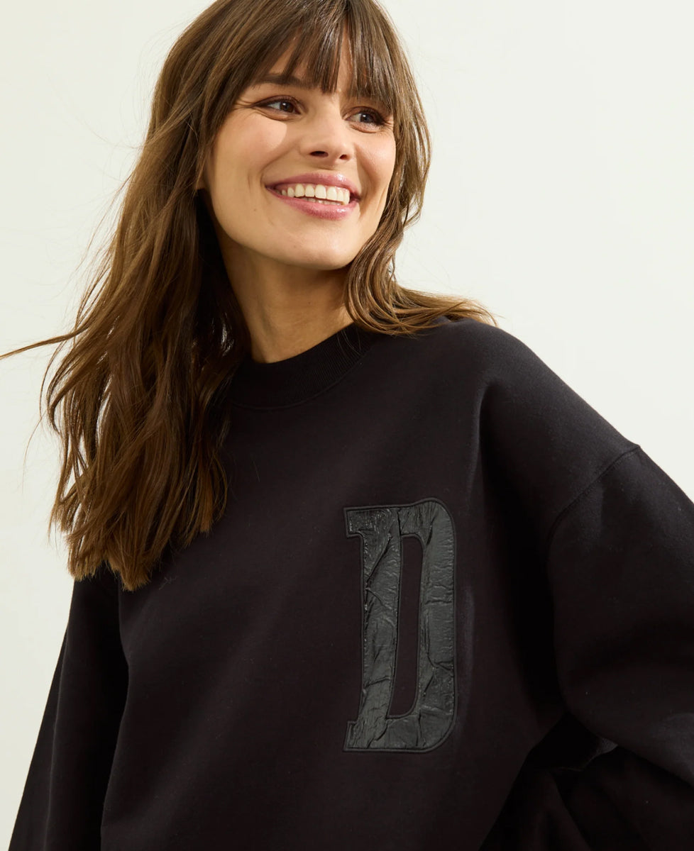Deblon Sports Sweatshirt Oversize Schwarz D-Patch Baumwolle French Terry Unisex Model
