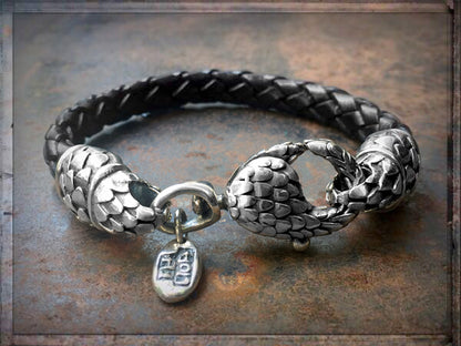 Elfcraft Lederarmband Geflochten Schwarz Karabiner Drachenschuppen-Optik Lilie 925 Sterling Silber Massiv