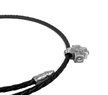 Elfcraft Lederband Schwarz Geflochten Gleichschenkeliges Kreuz Facettiert 925 Sterling Silber Massiv Unisex