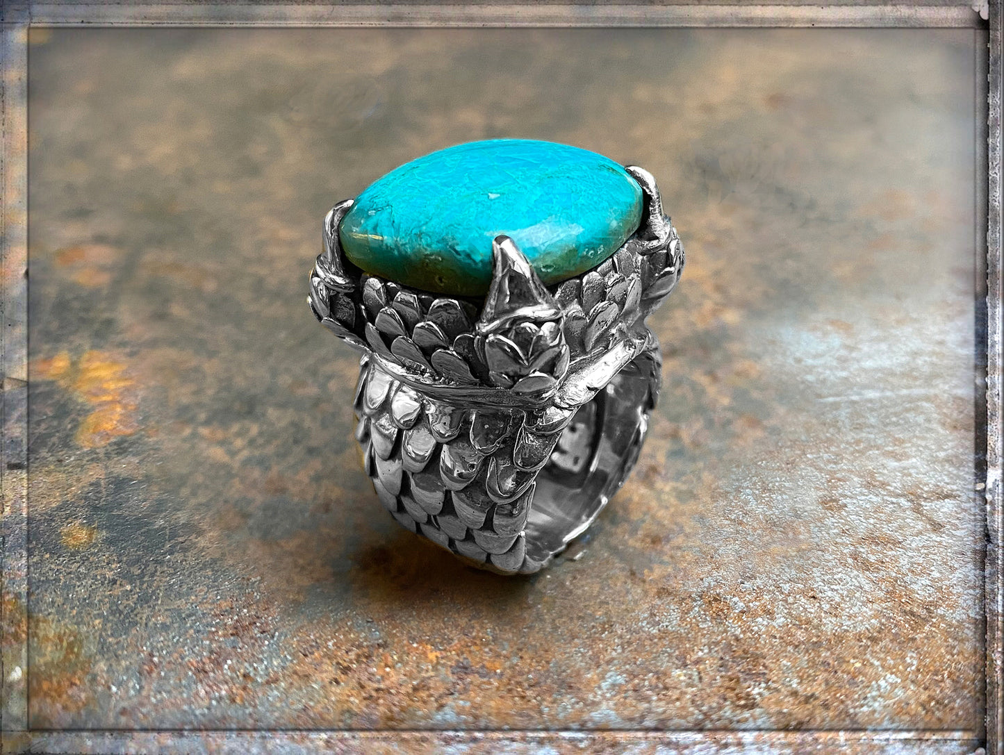 Elfcraft Ring Chrysokoll Cabochon Krappenfassung Drachenschuppen-Optik 925 Silber Massiv