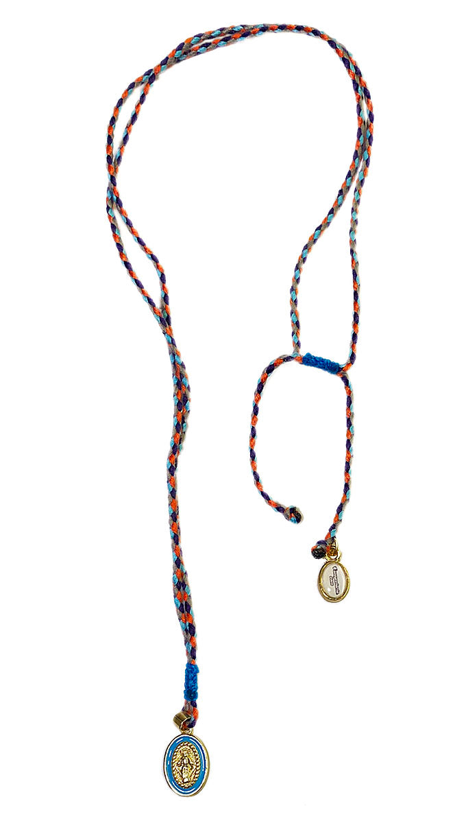 Escapulario Kette Madonna Vergoldet Blaues Outline-Design Emaille Geflochtener Baumwollfaden Bunt Längenverstellbar
