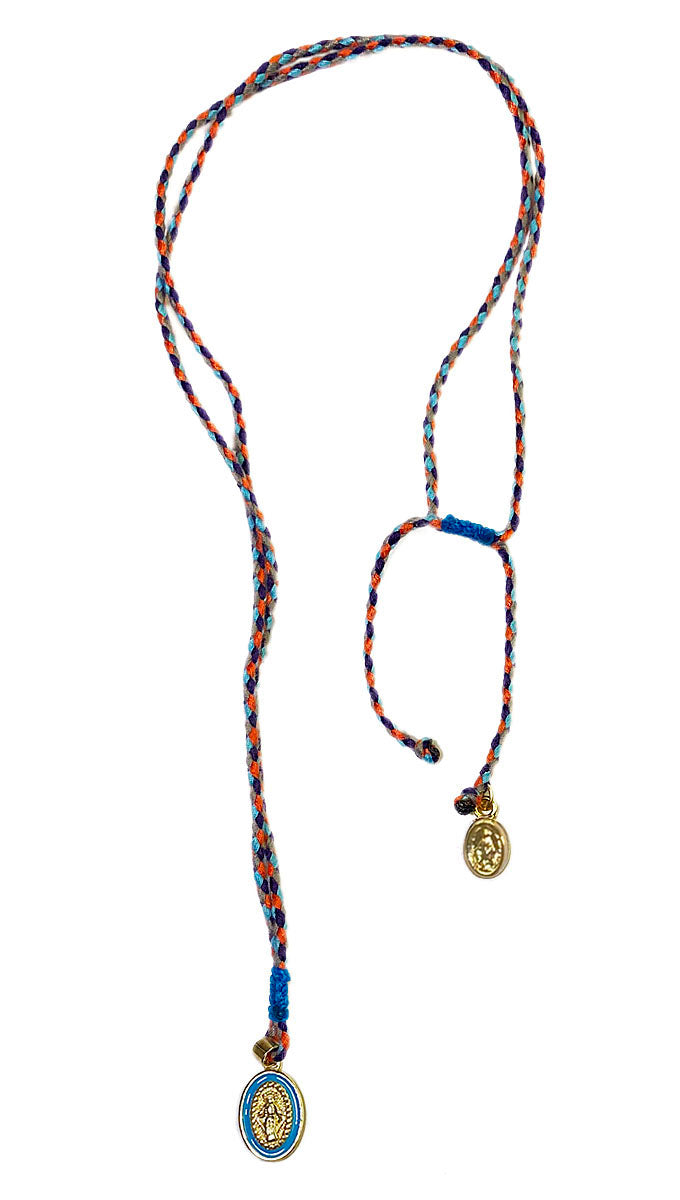 Escapulario Kette Madonna Vergoldet Blaues Outline-Design Emaille Geflochtener Baumwollfaden Multicolor Längenverstellbar