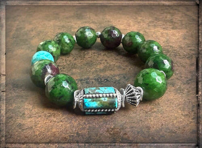 Ethno-Armband Unikat Achat Grün Lila Rubin-Zoisit-Optik Howlith Hämatit Vintage-Tribal-Perle Türkis-Mosaik Sterling Silber Dehnbar