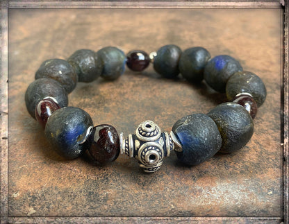 Ethno Boho Armband Granat Tribal Glasperlen Braun Sterling Silber Dehnbar Unisex Unikat