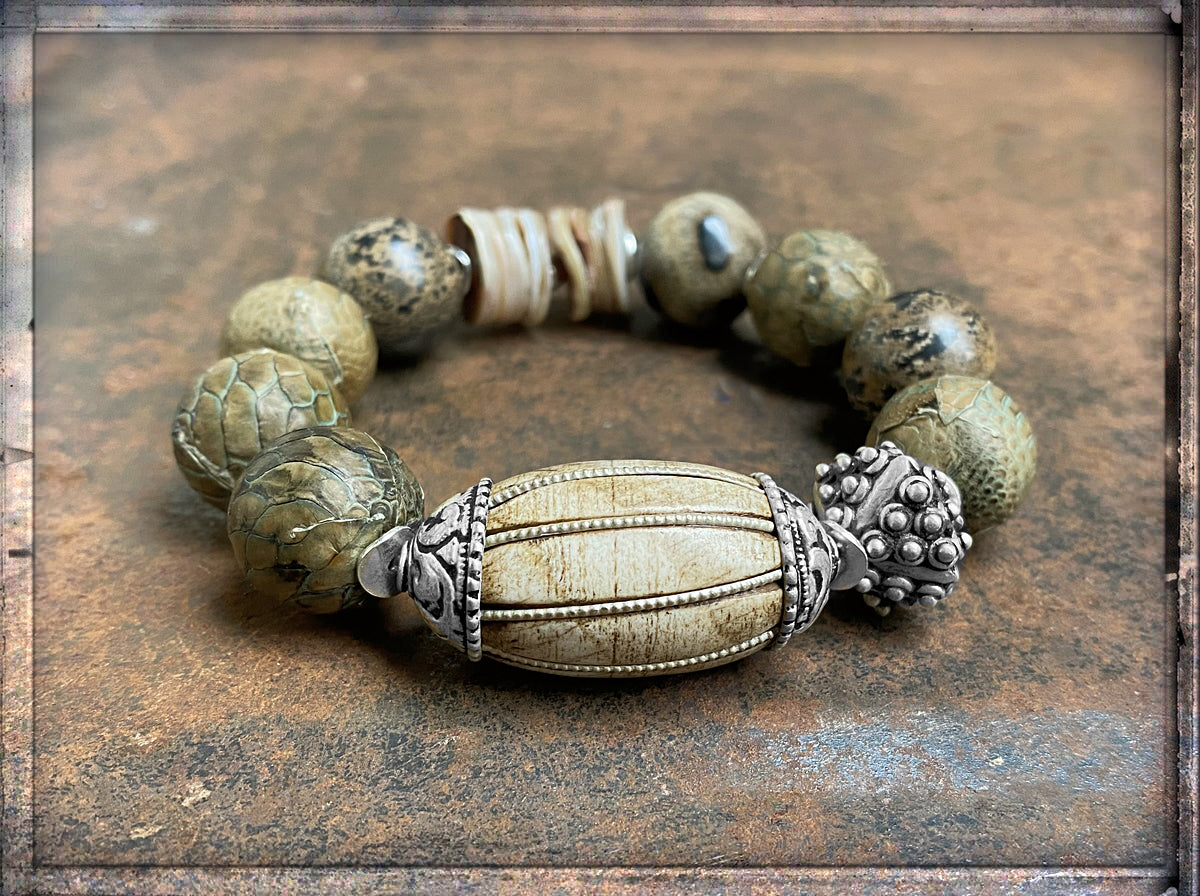 Ethno Boho Armband Jaspis Lederperlen Muschelscheiben Tribalperle Oval 925 Silber Dehnbar Unikat