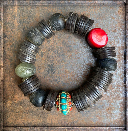 Ethno Boho Armband Kokosscheiben Braun Labradorit Bambuskoralle Rot Tibet-Perle Türkis Dehnbar Unikat