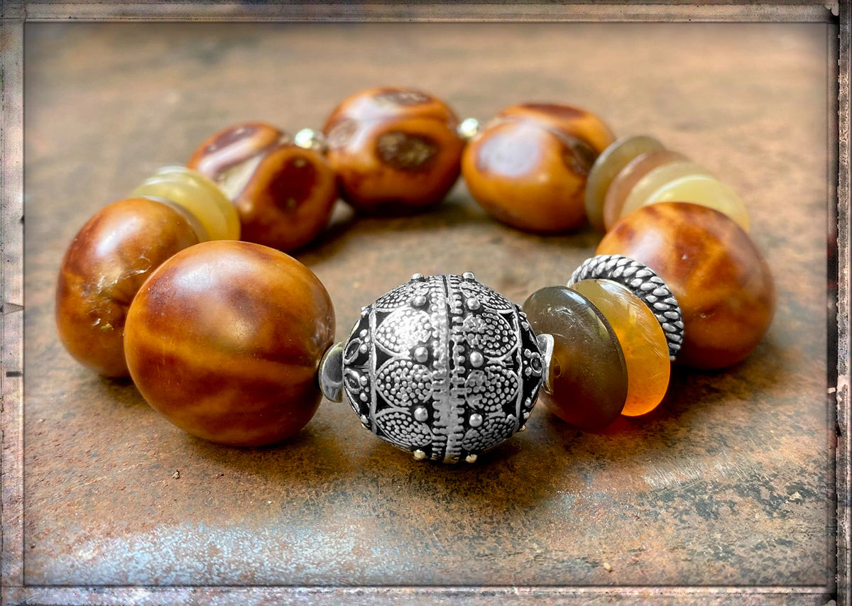 Armband Samenkugeln Cognacfarben Ethno Boho Horn 925 Silber Unikat Dehnbar