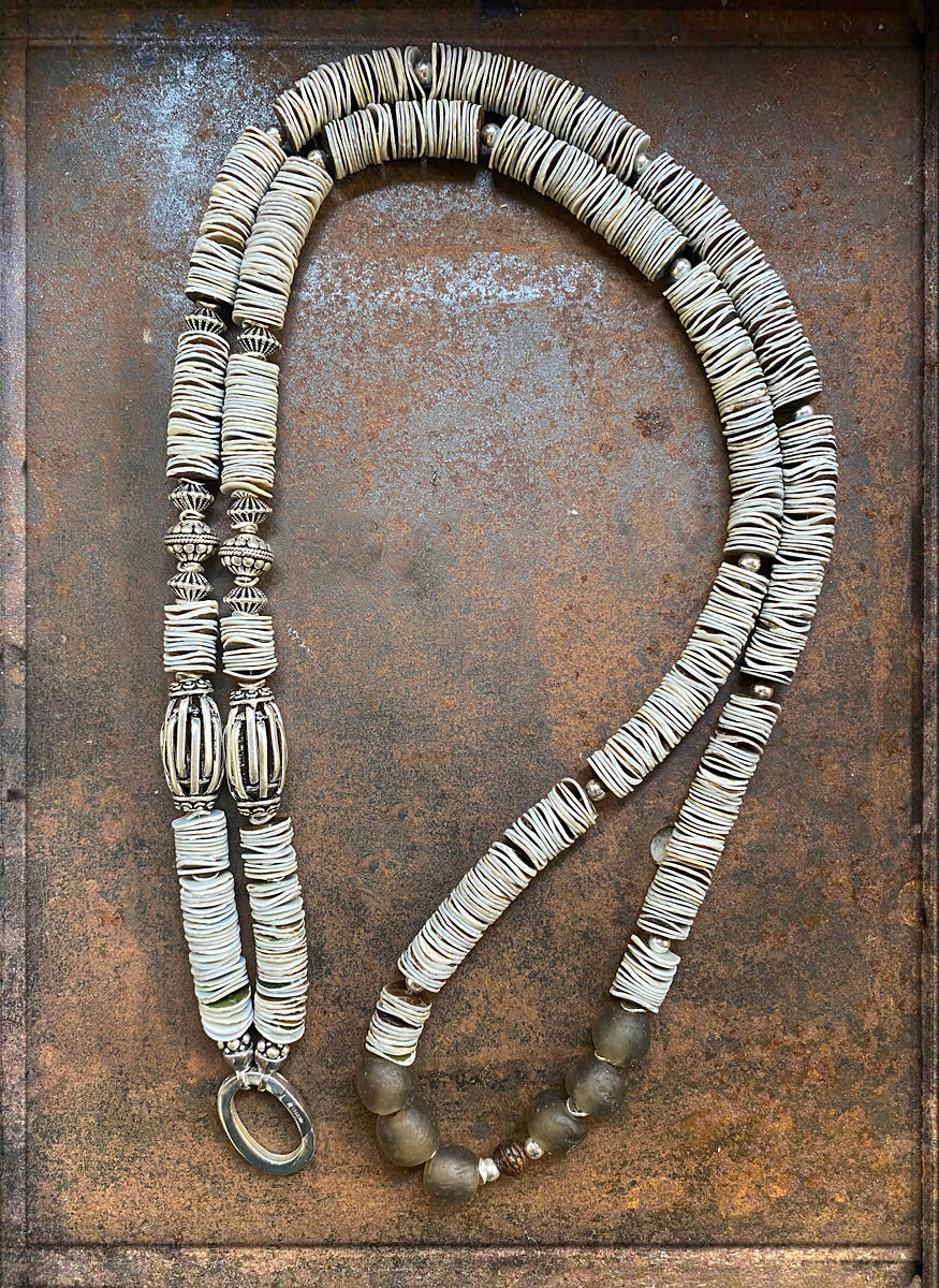 Ethno Boho Kette Muschelscheiben Natur Tribal Glasperlen 925 Silber 115 cm Unikat