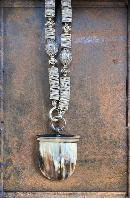 Ethno Muschelkette Muschelscheiben Silberperlen Hornanhänger Unikat Sterling Silber Schmuck Reichenberger
