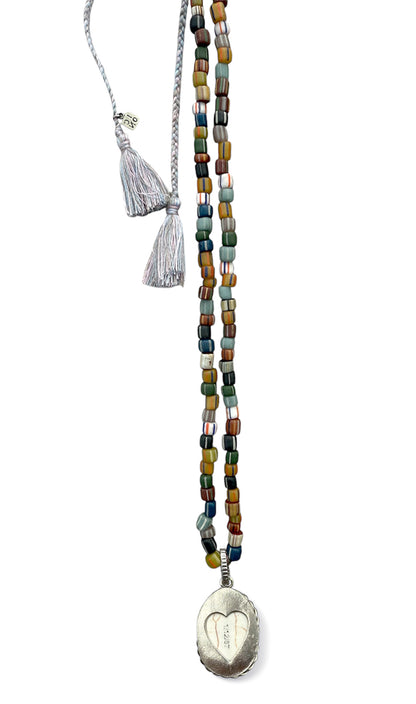 ICON Design Living Buddha-Herz-Kette Howlith Glasperlen Bunt Mix Quaste