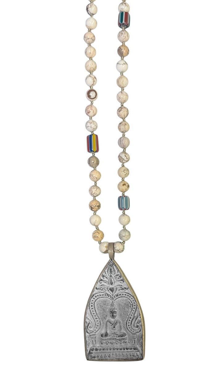 ICON Design Living Kette Buddha-Amulett Groß Howlith Weiß 8 mm 90 cm Lang Geknotet