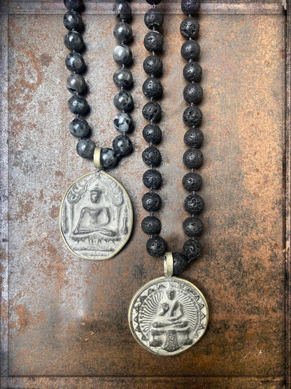 ICON Design Living Buddhaketten Amulett Gross Rund Labradorit Lava 10 mm 90 cm Lang