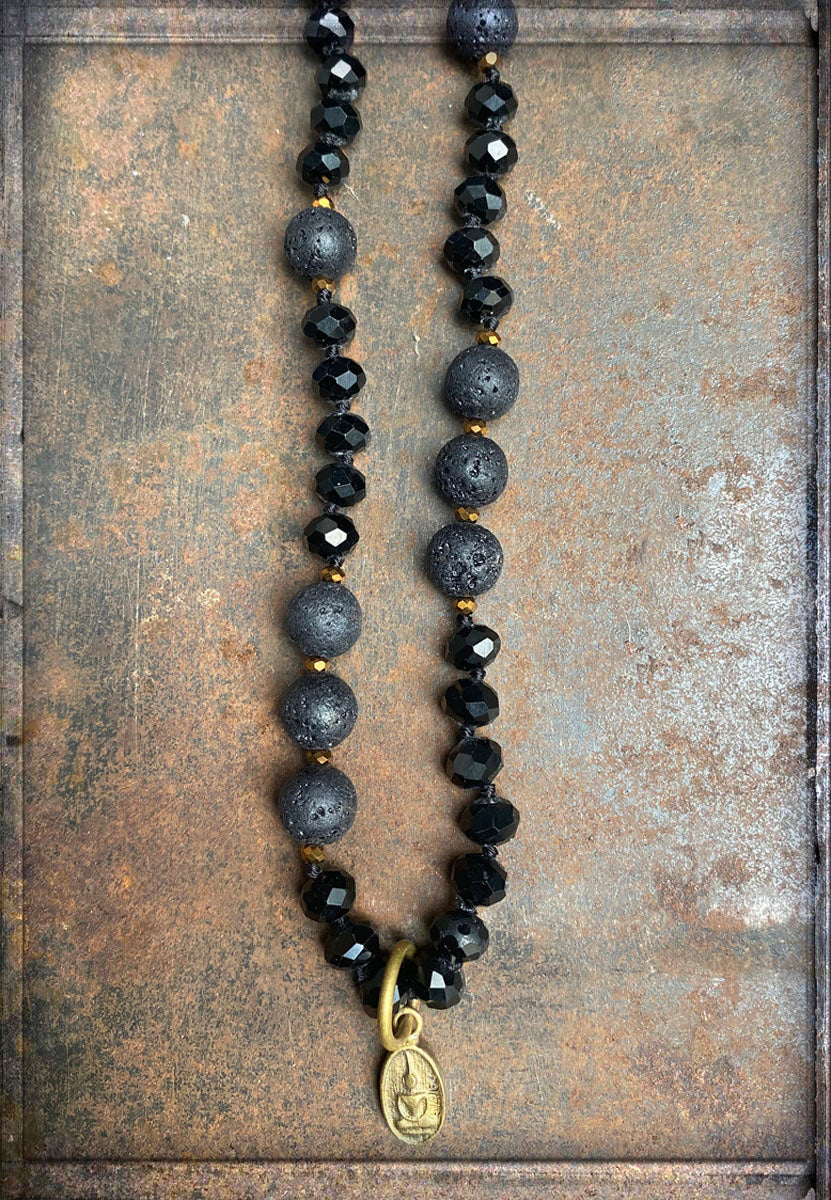 ICON Design Living Kette Buddha Gold Plattiert Kristallperlen Schwarz Facettiert Lavasteine 90 cm Lang