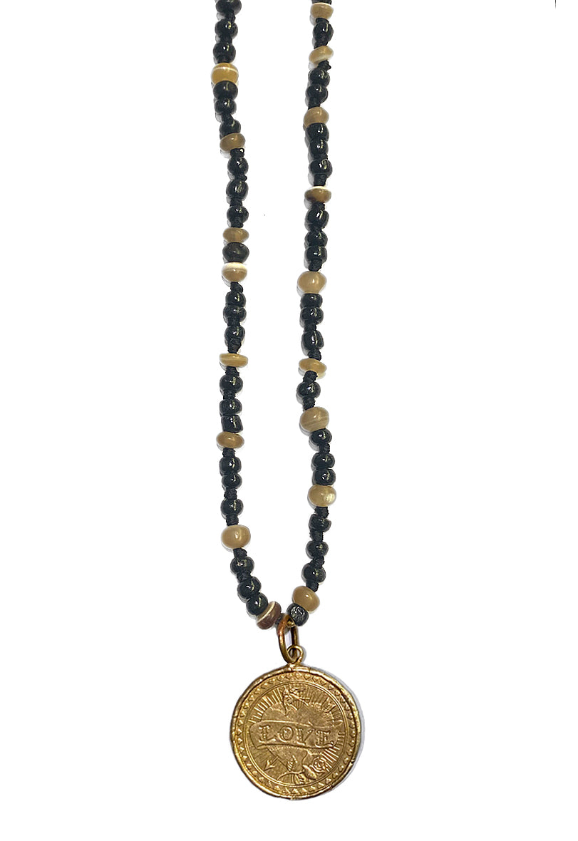 ICON Design Living Kette Münze Gold Plattiert Love And Hate Horn-Perlen 90 cm Lang Geknotet