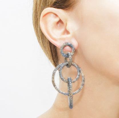 KMO Statement-Ohrringe Ring-Design Kamelit Farbverlauf Silberpulver 7,8 cm Lang Model