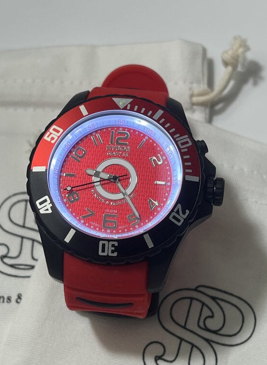 KYBOE XXL Uhr Giant Fireman 55 mm Edelstahlgehäuse Zifferblatt Silikonarmband Rot LED-Beleuchtung 10 ATM