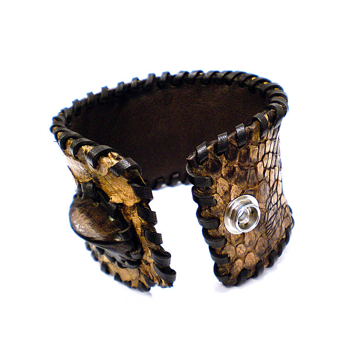 Lederarmband Echtes Kroko- und Pythonleder Cognac Braun Geflochtene Lederkanten Druckknopf-Verschluss 5,5 cm Breit Detail