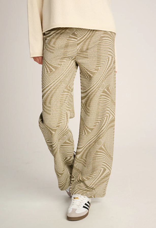Les Tricots d'O Hose Oliv Muster-Mix Lurex-Glitzer Leicht Ausgestelltes Bein Elastischer Bund Model 2
