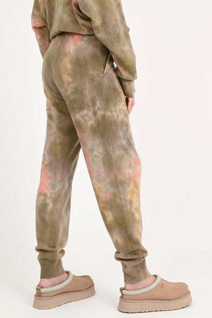 Love Joy Victory Batik Sweatpants Velika Kaschmir Jogger Multicolor Model 3