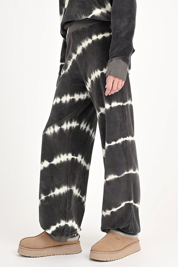 Love Joy Victory Batik Sweatpants Perry Jogger Streifen Samt-Haptik Velvet-Stoff 100% Bio-Baumwolle