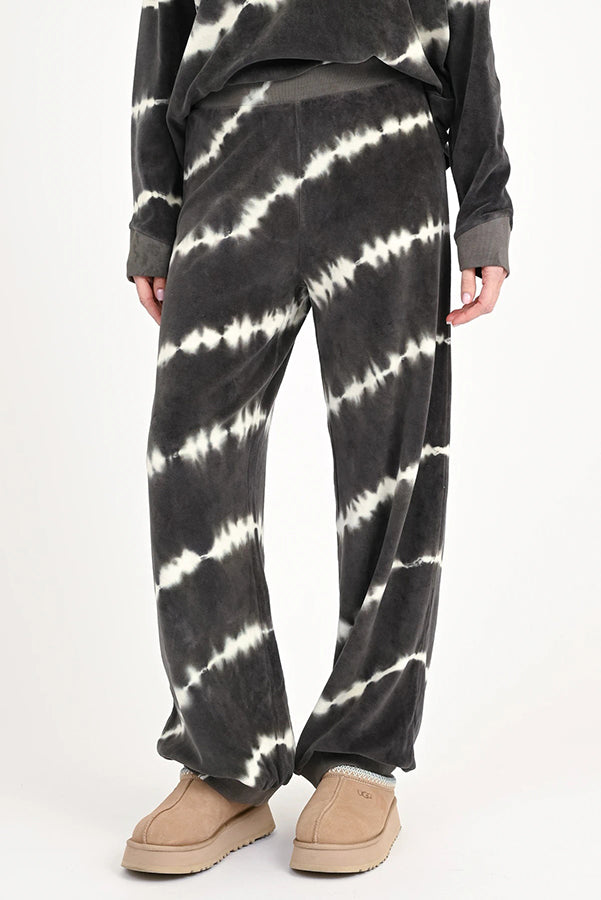 Love Joy Victory Batik Sweatpants Perry Jogger Streifen Samt-Haptik Velvet-Stoff 100% Bio-Baumwolle Relaxed-Fit 