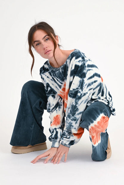 Love Joy Victory Batik Sweatshirt Lulu Samt-Haptik 100% Bio-Baumwolle Oversize Multicolor Model 7