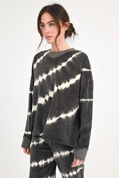 Love Joy Victory Batik Sweatshirt Wayne Streifen Samt-Haptik Velvet-Stoff 100% Bio-Baumwolle Casual-Fit
Model 3