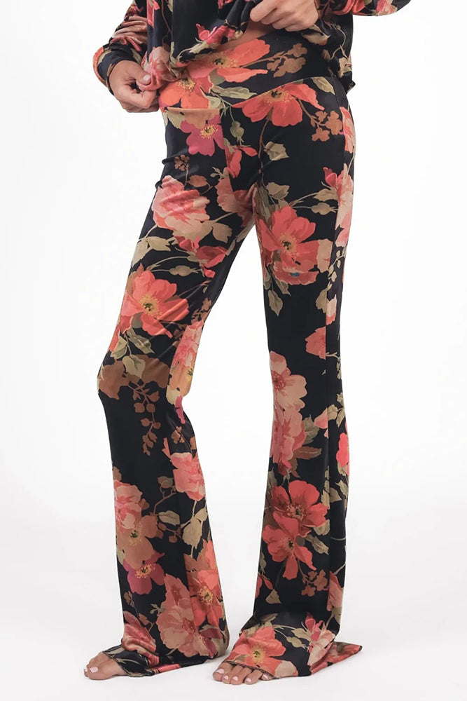 Love Joy Victory Blumen-Hose Kala Vintage Rot Rosa Schwarz Floraler Blumen-Print Flared Velvet Detail