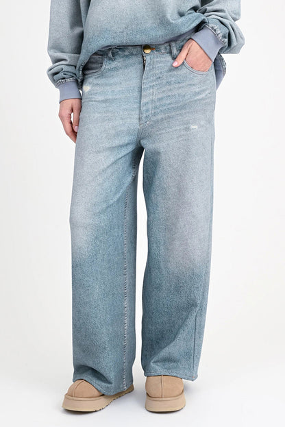 Love Joy Victory Denim Sweatpants Inke Jeans-Optik Bio-Baumwolle Relaxed-Fit Model 6