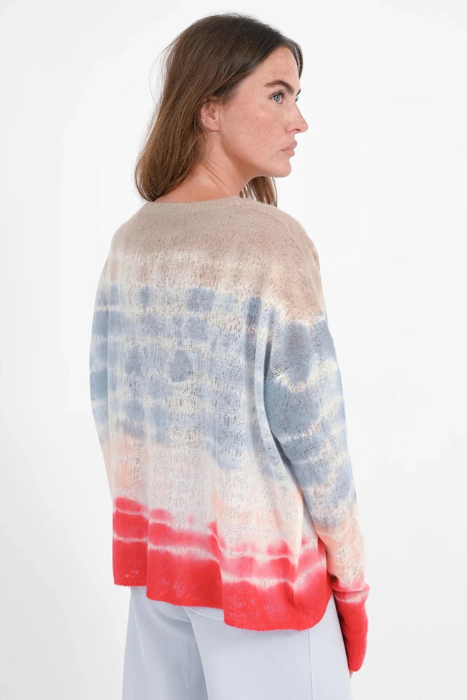 Love Joy Victory Leichter Kaschmir Pullover Batik Pearcy Oversize Rot Beige Hellblau Model 4