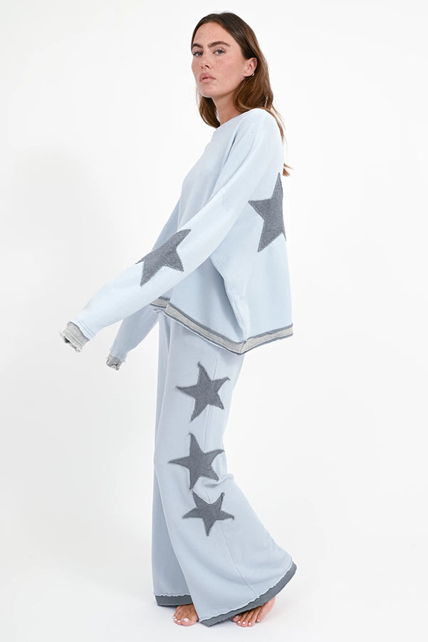 Love Joy Victory Sweathose Mayari Stern-Patches Blue Ice Hellblau Grau Bio-Baumwolle Model 3
