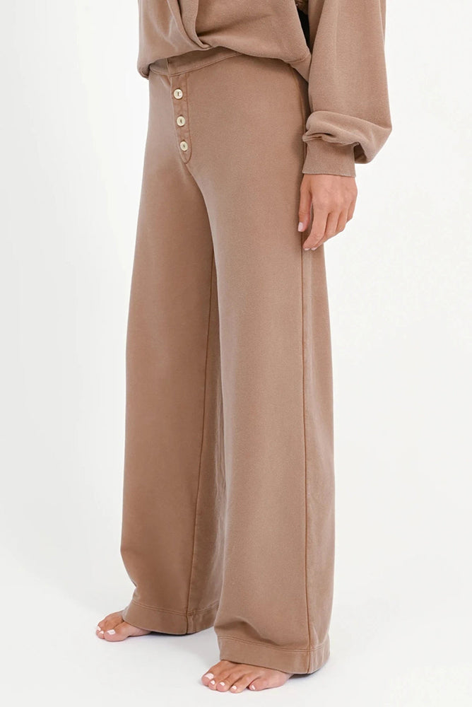 Love Joy Victory Sweatpants Albany Hazelnut Model 1
